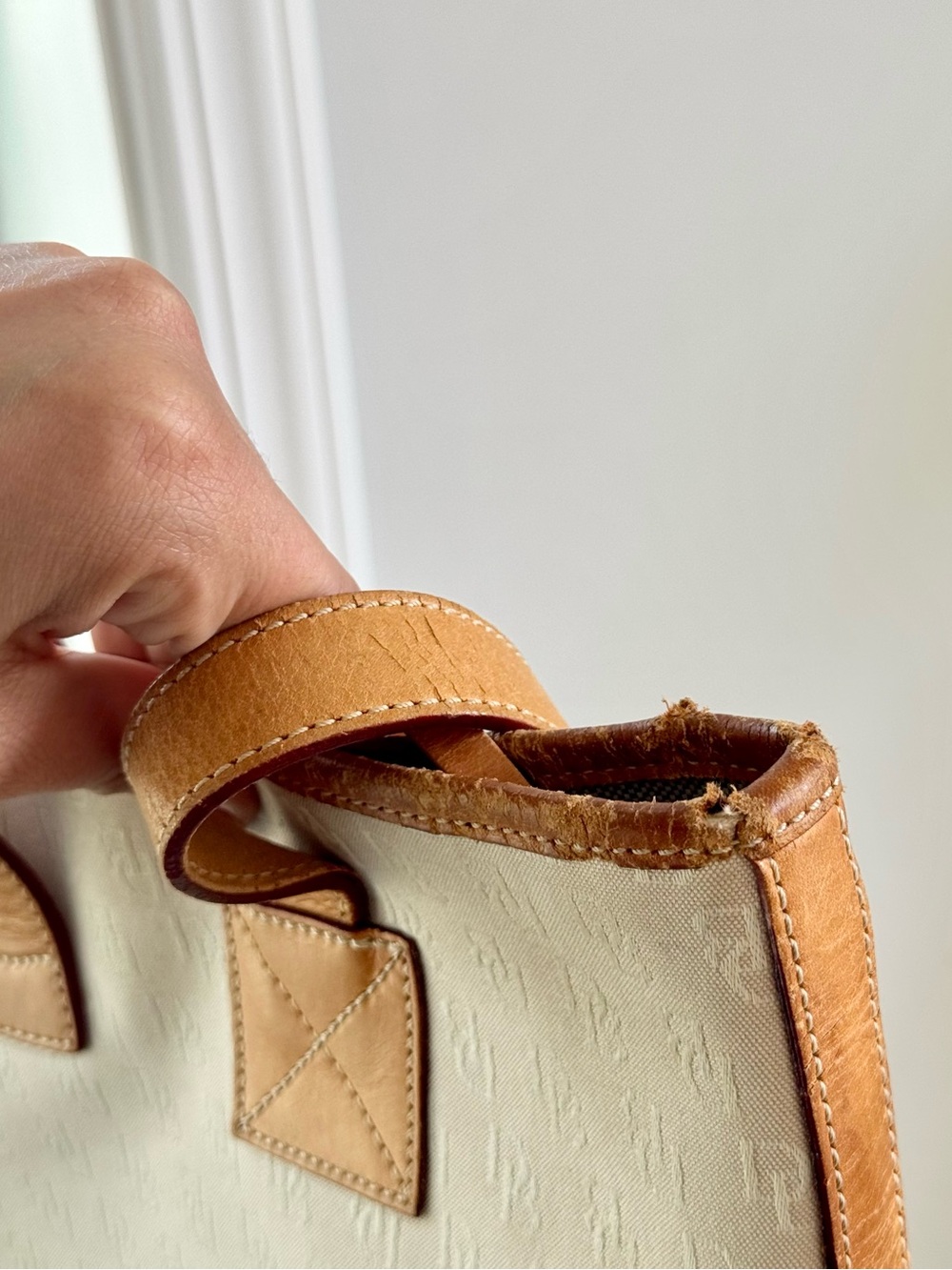 Vintage Dooney & Bourke Signature Monogram Canvas Tote Bag – Cream & Tan - Picture 6 of 16
